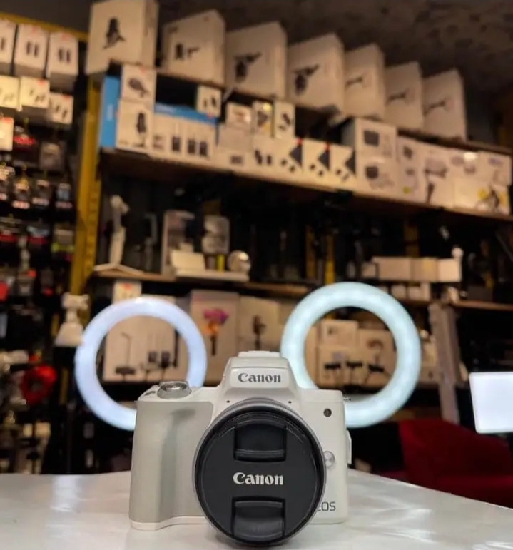 Canon EOS M50 BLANC Vlogger Kit 15-45