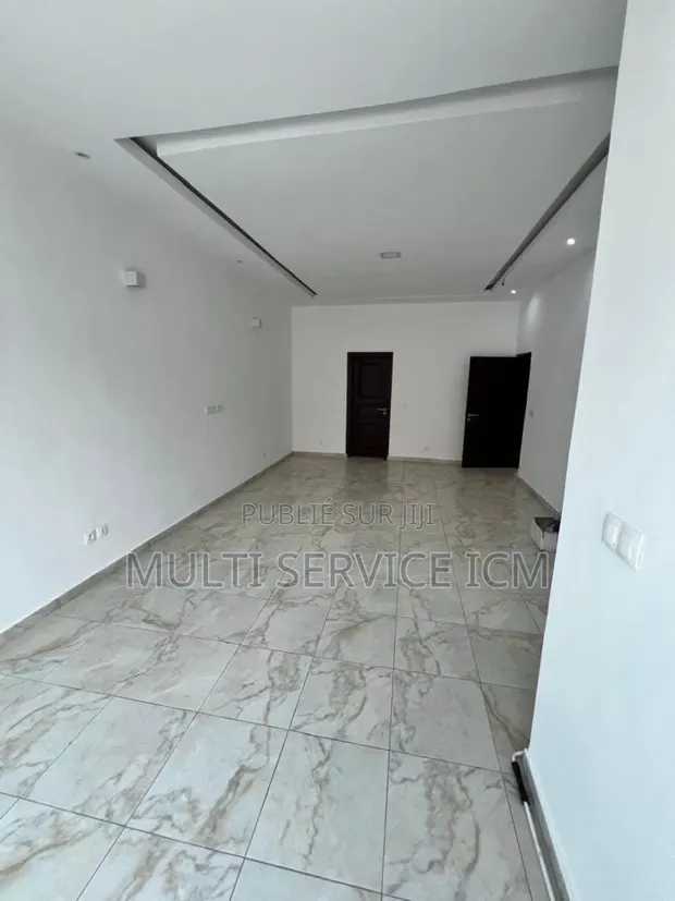 3chbre Duplex dans Cocody Abatta à Vendre