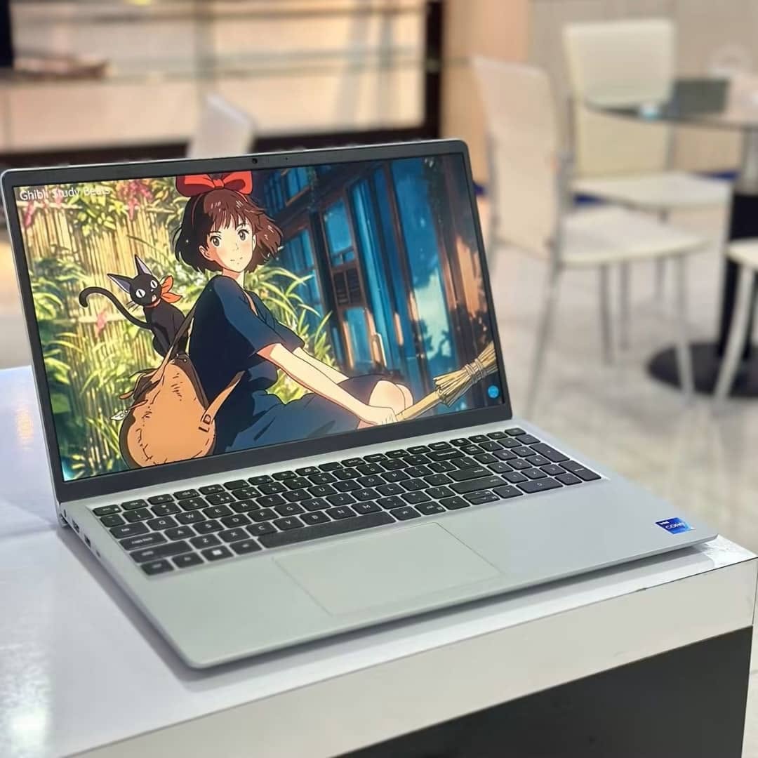 💼 DELL PRO 15 ESSENTIAL PV15250