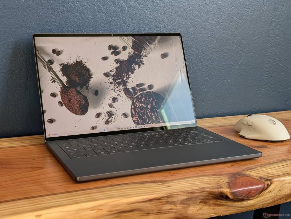 Dell XPS 14 2026 OLED Ultra X7 32Go 1To Neuf