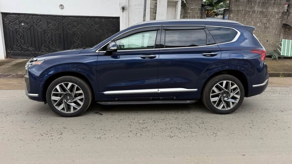 Hyundai Santa Fe HTRAC 2023 – 24 000 km, Toit pano, Cuir