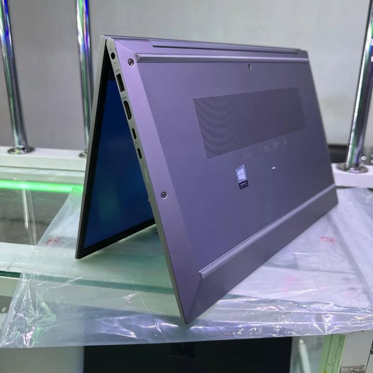 Miniature 3