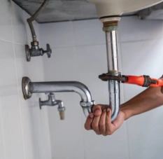 Plombier disponible pour dépannage urgent