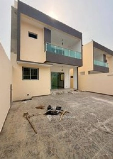 Vente villa triplex 5 chambres 2 salons