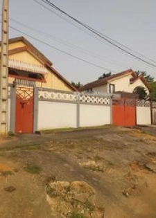 Vente villas 6 pièces - Cocody 8ème cité les arcades