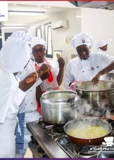 FORMATION PROFESSIONNELLE HÔTELLERIE ET CUISINE 