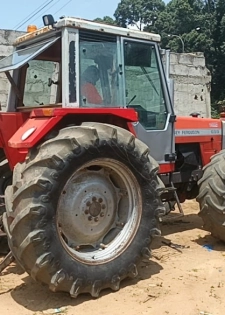 Tracteur agricole ferguson importé