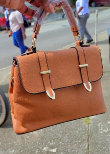 Bandoulière Tendance 💫 très très beau 😍 