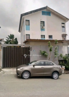 Location vente  villa triplex 6 pièces a