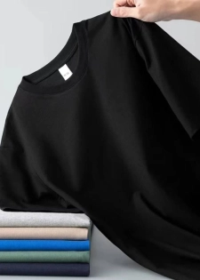 T-Shirts & Casquettes Uniques