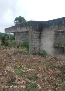 6chbre Maison dans Zié Multi-Service, Songon à Vendre