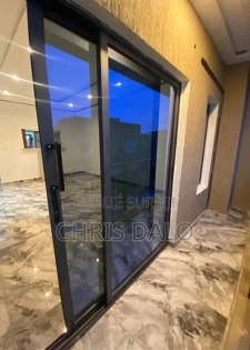2chbre Appartement dans Dalo Davy, Cocody à Louer