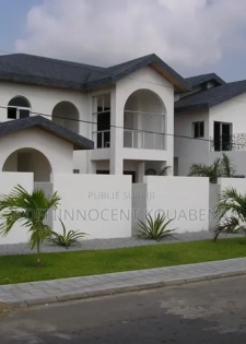 12chbre Duplex dans 1, Cocody à Vendre