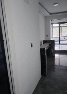 Vente Grand bureau disponible au Plateau