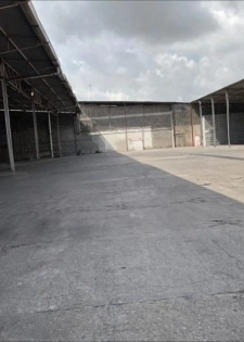 ZONE 3 rue brasseurs vente entrepôt sur 7100m2